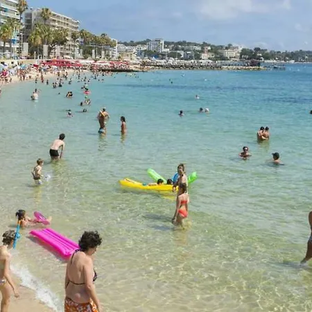 Le Montana 公寓 胡安莱潘