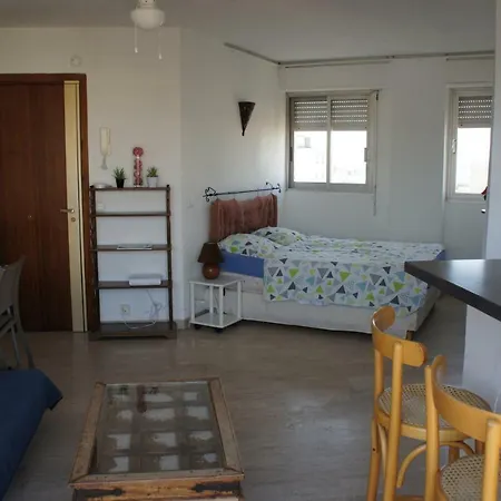 Le Montana Apartment *